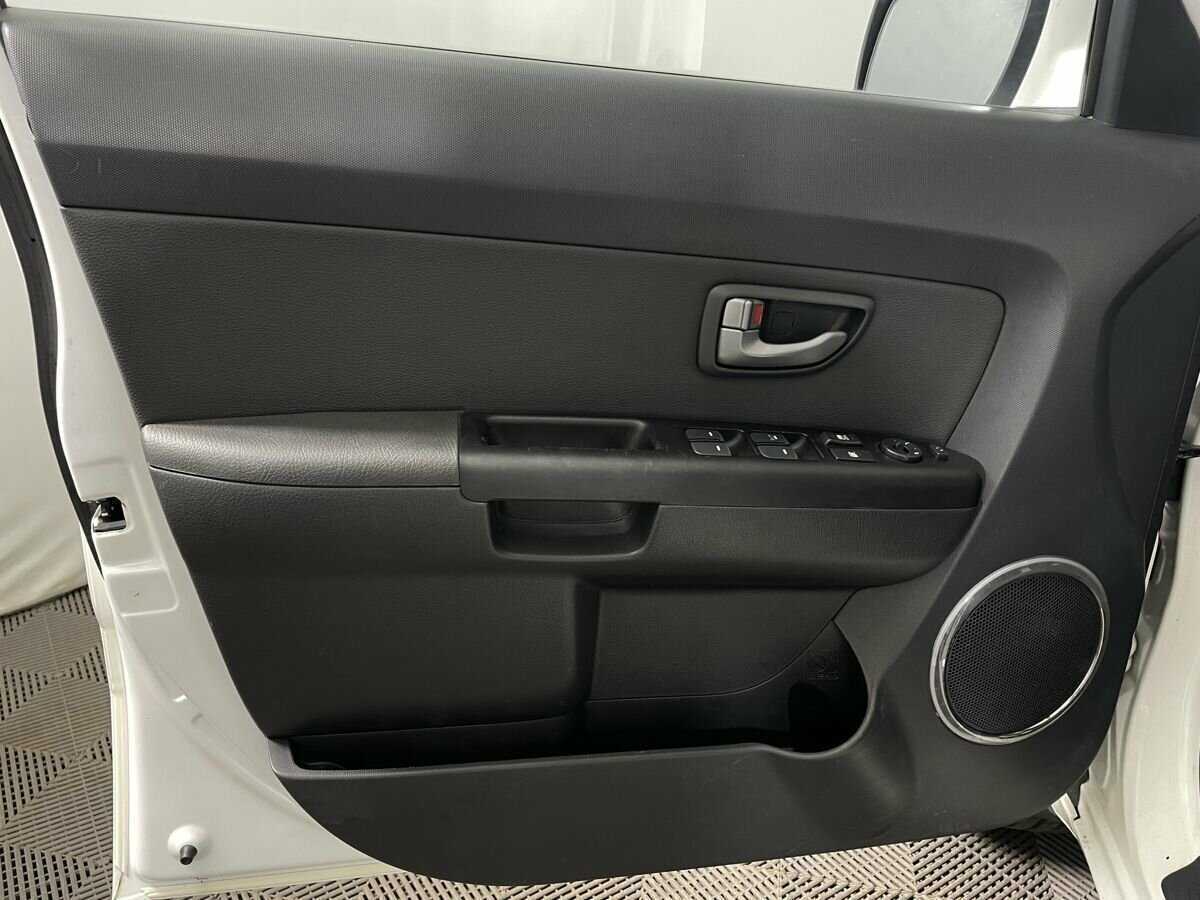 Купить Kia Soul, 2010, 176 532 км, фото №8