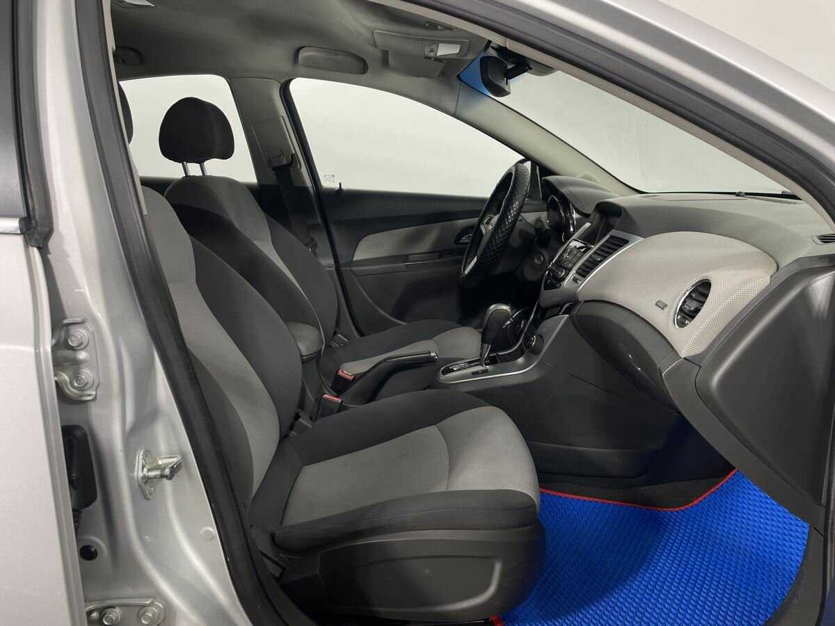 Купить Chevrolet Cruze, 2010, 250 862 км, фото №14