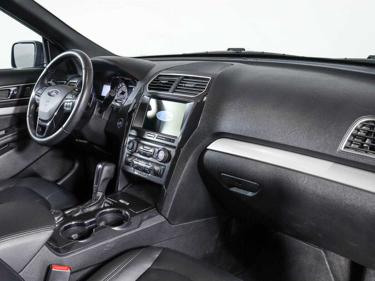Купить Ford Explorer, 2017, 13 000 км, фото №7