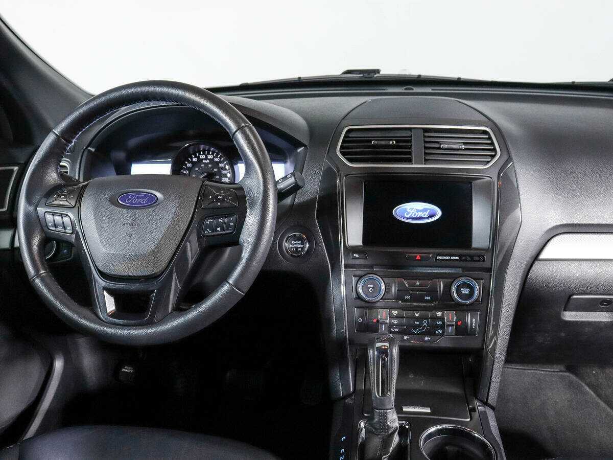 Купить Ford Explorer, 2017, 13 000 км, фото №10