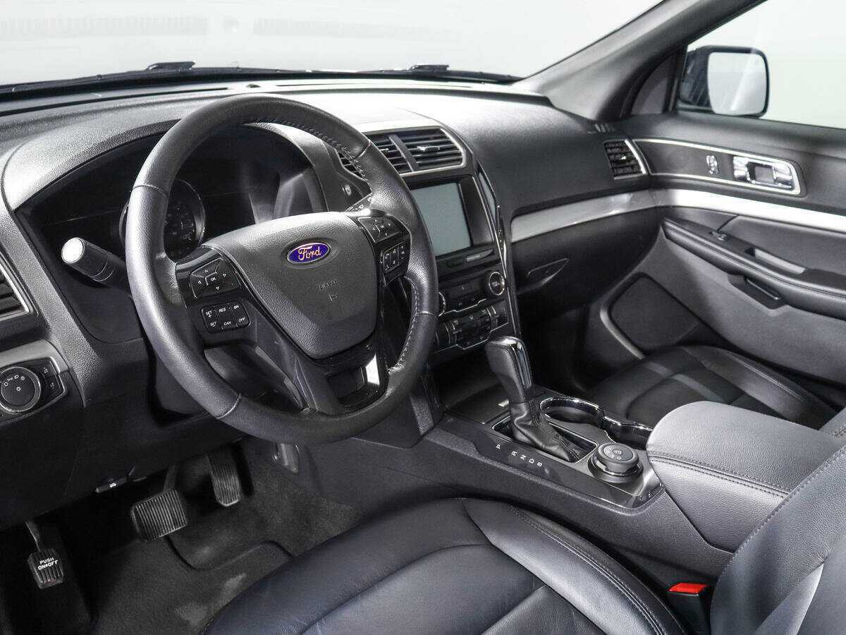 Купить Ford Explorer, 2017, 13 000 км, фото №11
