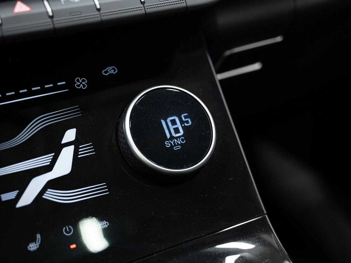 Купить EXEED LX, 2023, 2 571 км, фото №22