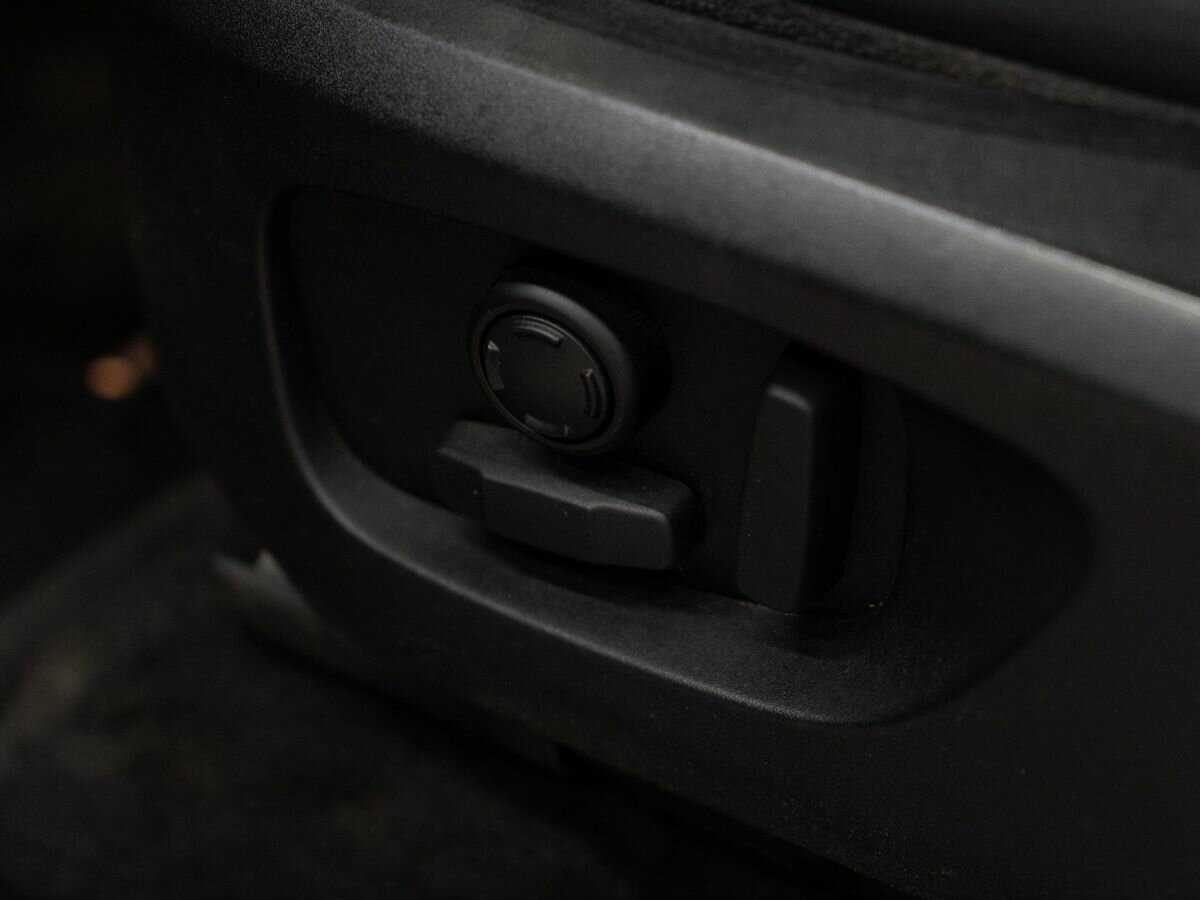 Купить Land Rover Discovery Sport, 2017, 143 338 км, фото №17