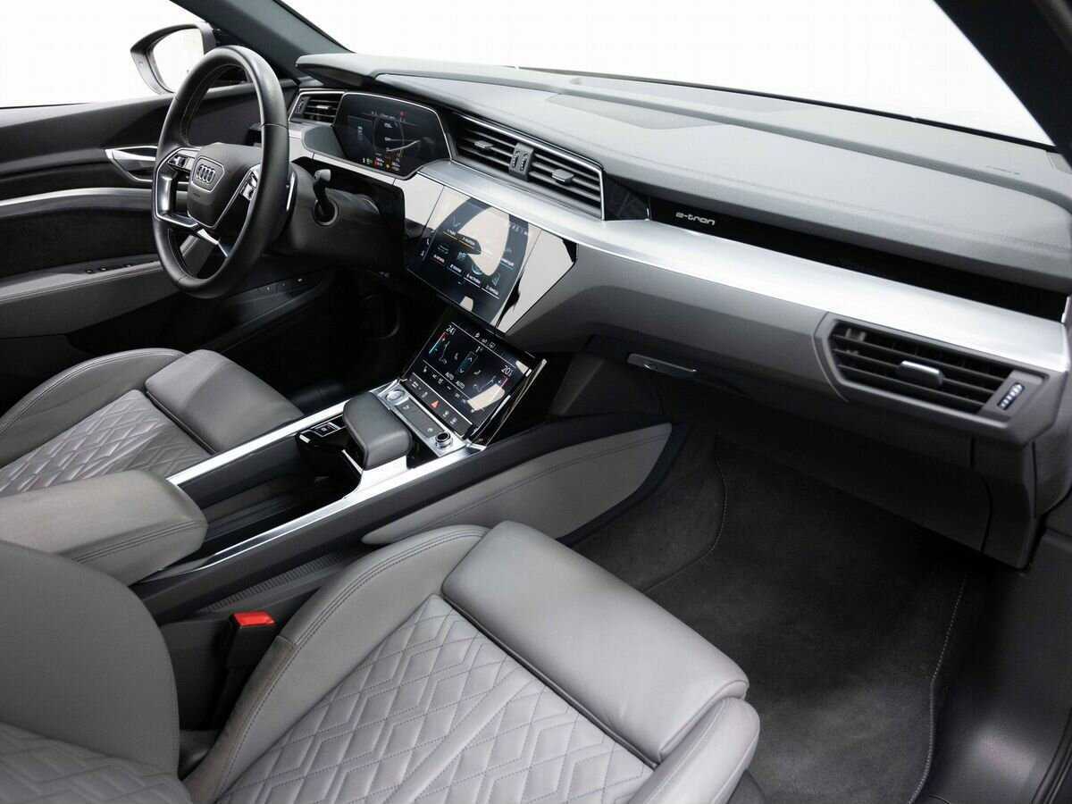 Купить Audi e-tron 50, 2020, 16 550 км, фото №11