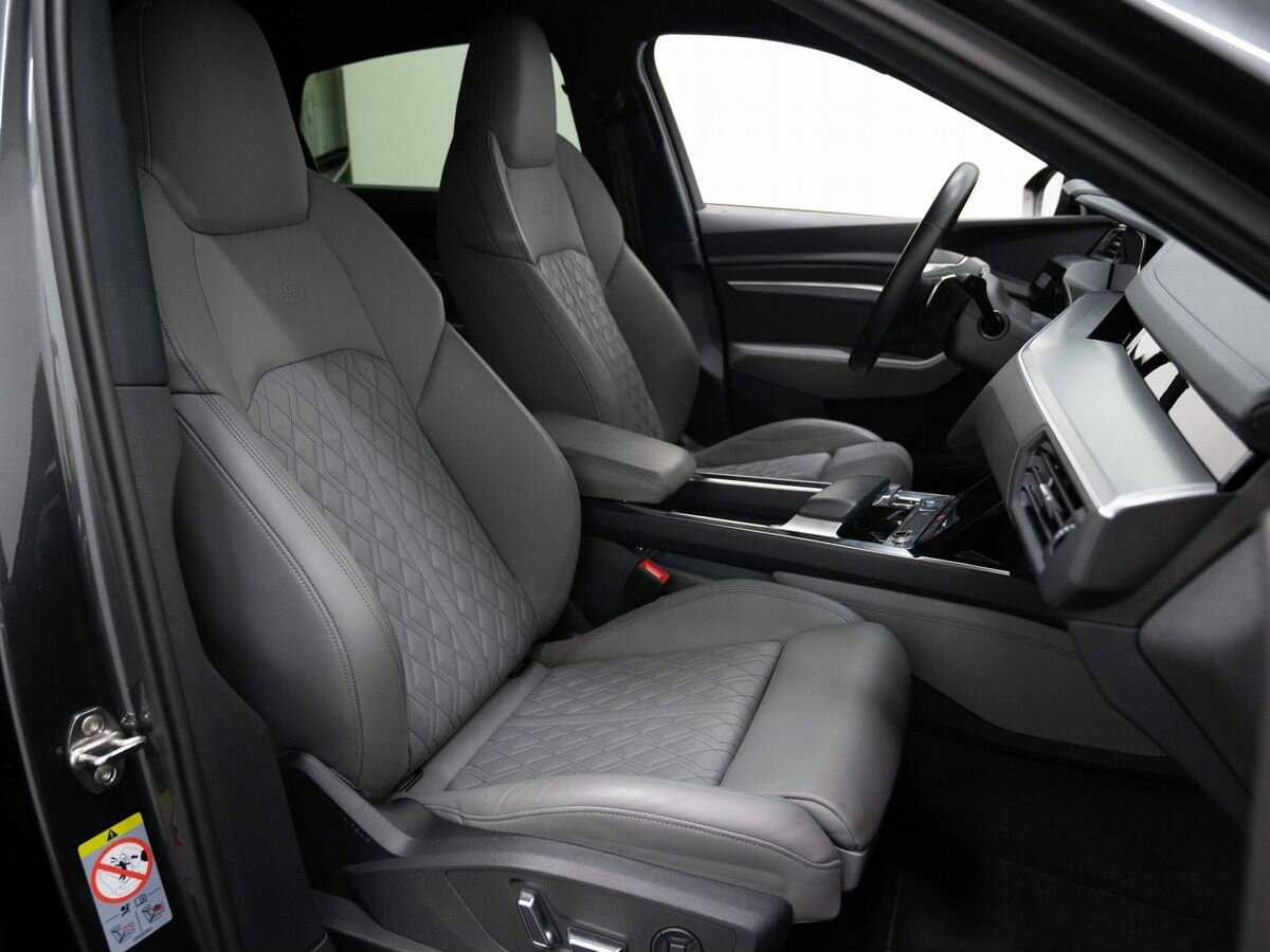 Купить Audi e-tron 50, 2020, 16 550 км, фото №12