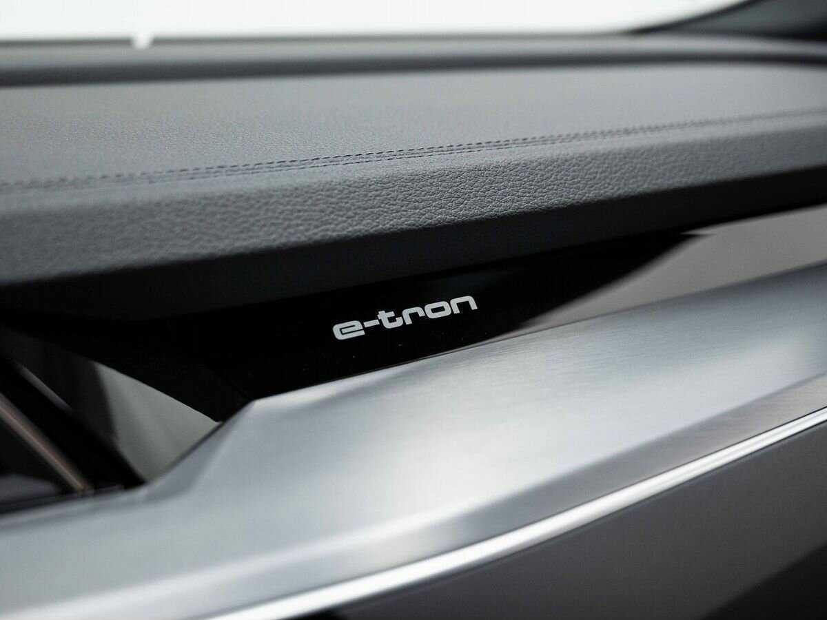 Купить Audi e-tron 50, 2020, 16 550 км, фото №28