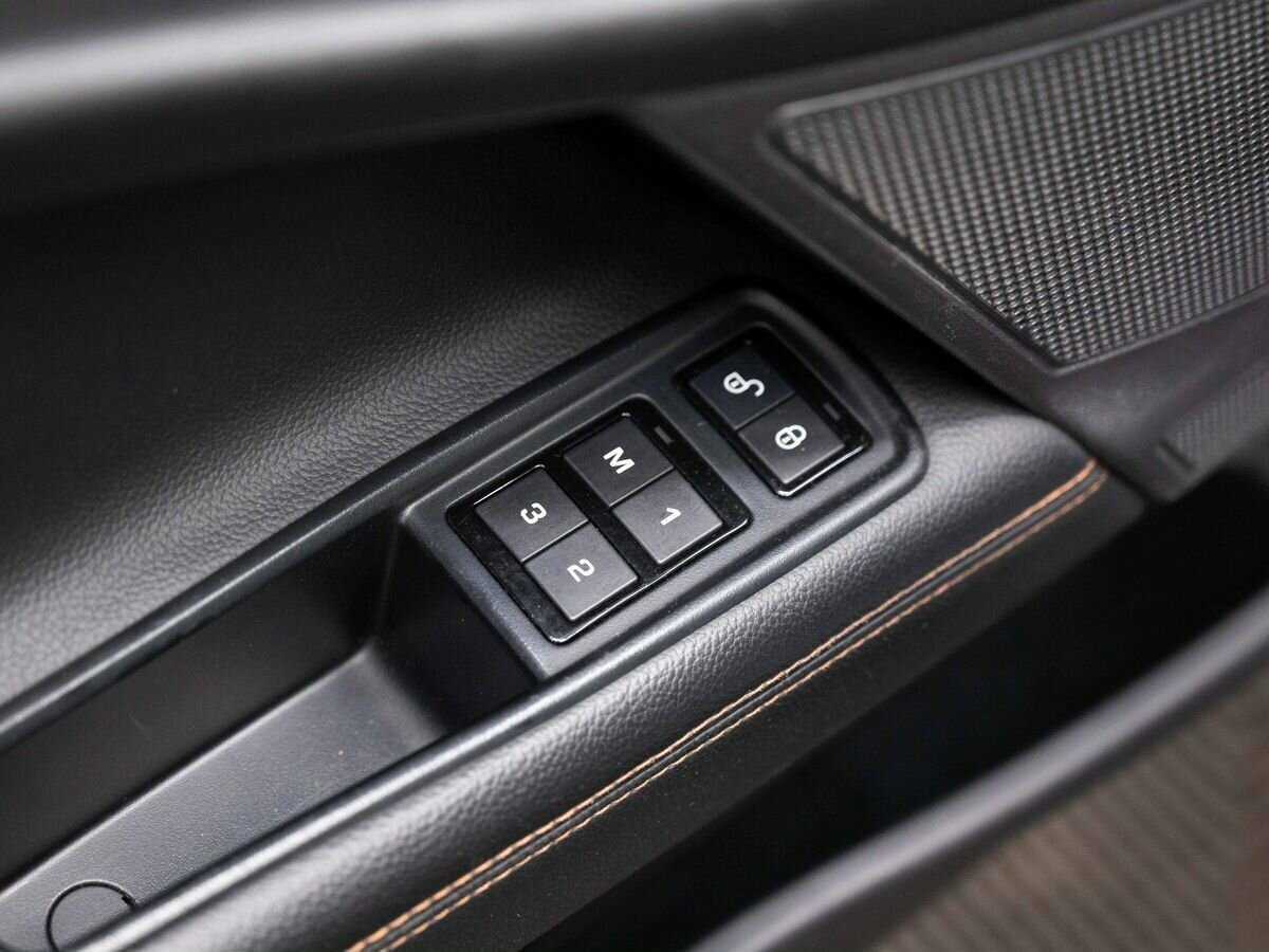 Купить Jaguar XE, 2016, 291 920 км, фото №19