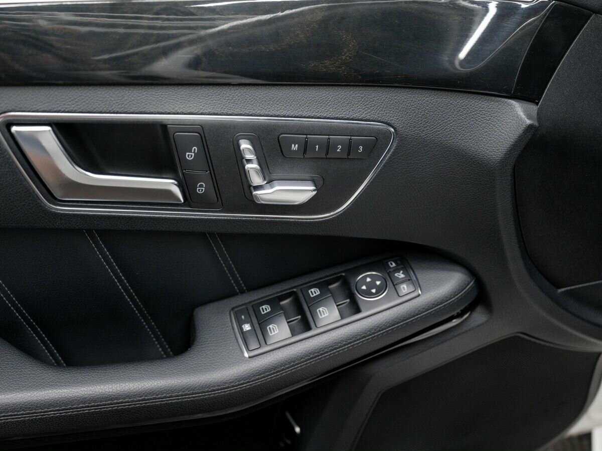 Купить Mercedes-Benz E-Класс 300, 2013, 200 000 км, фото №15