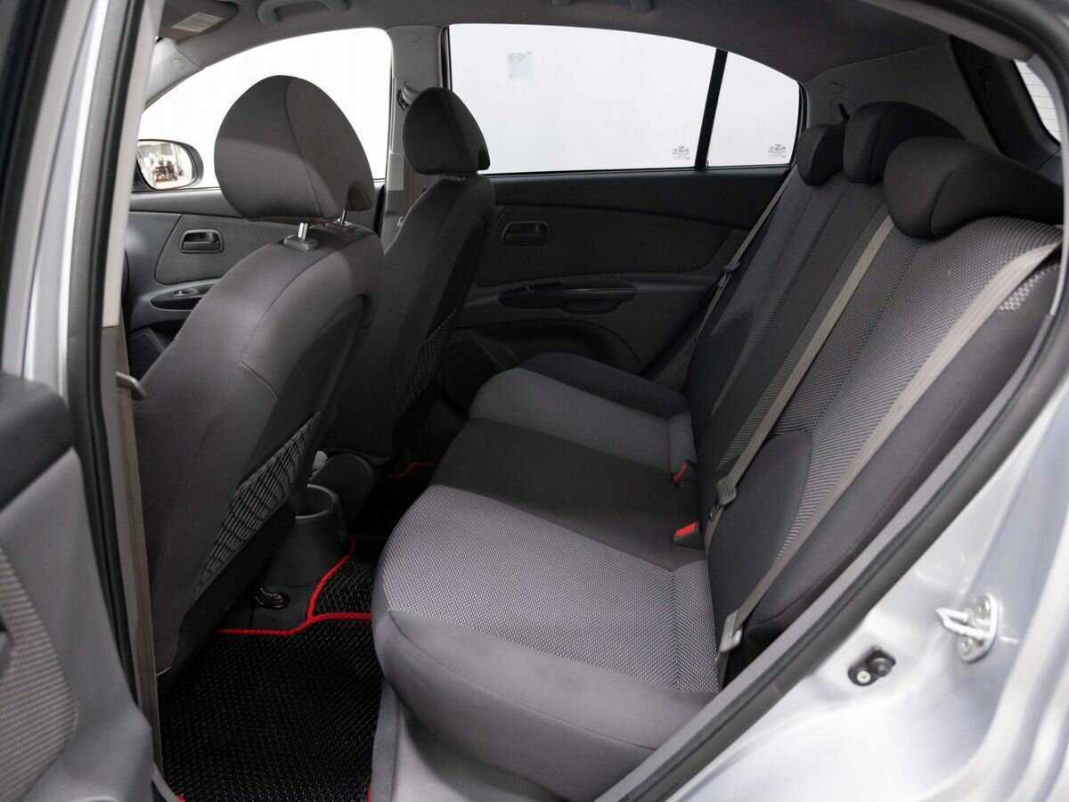 Купить Kia Rio, 2011, 239 028 км, фото №9