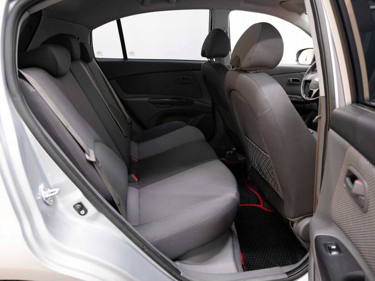 Купить Kia Rio, 2011, 239 028 км, фото №10