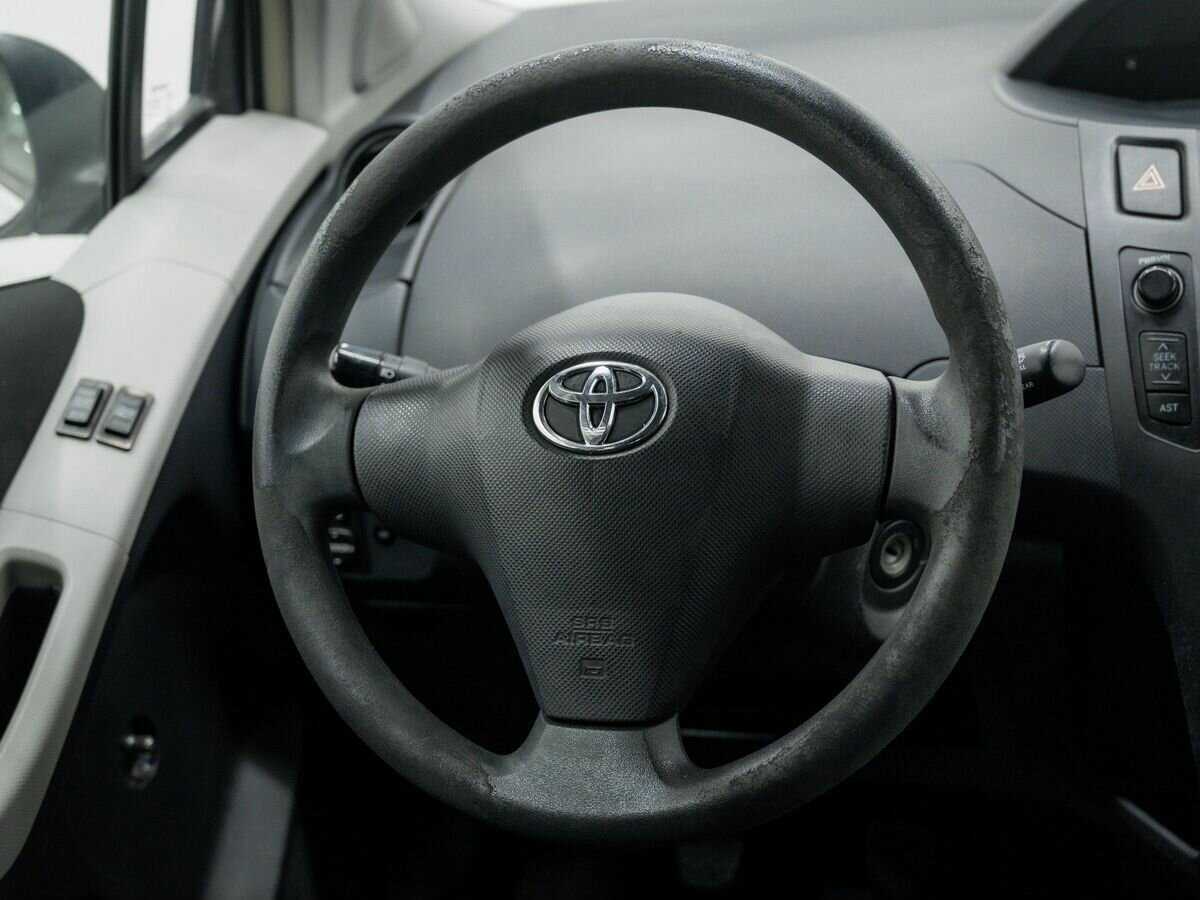 Купить Toyota Yaris, 2008, 200 000 км, фото №11
