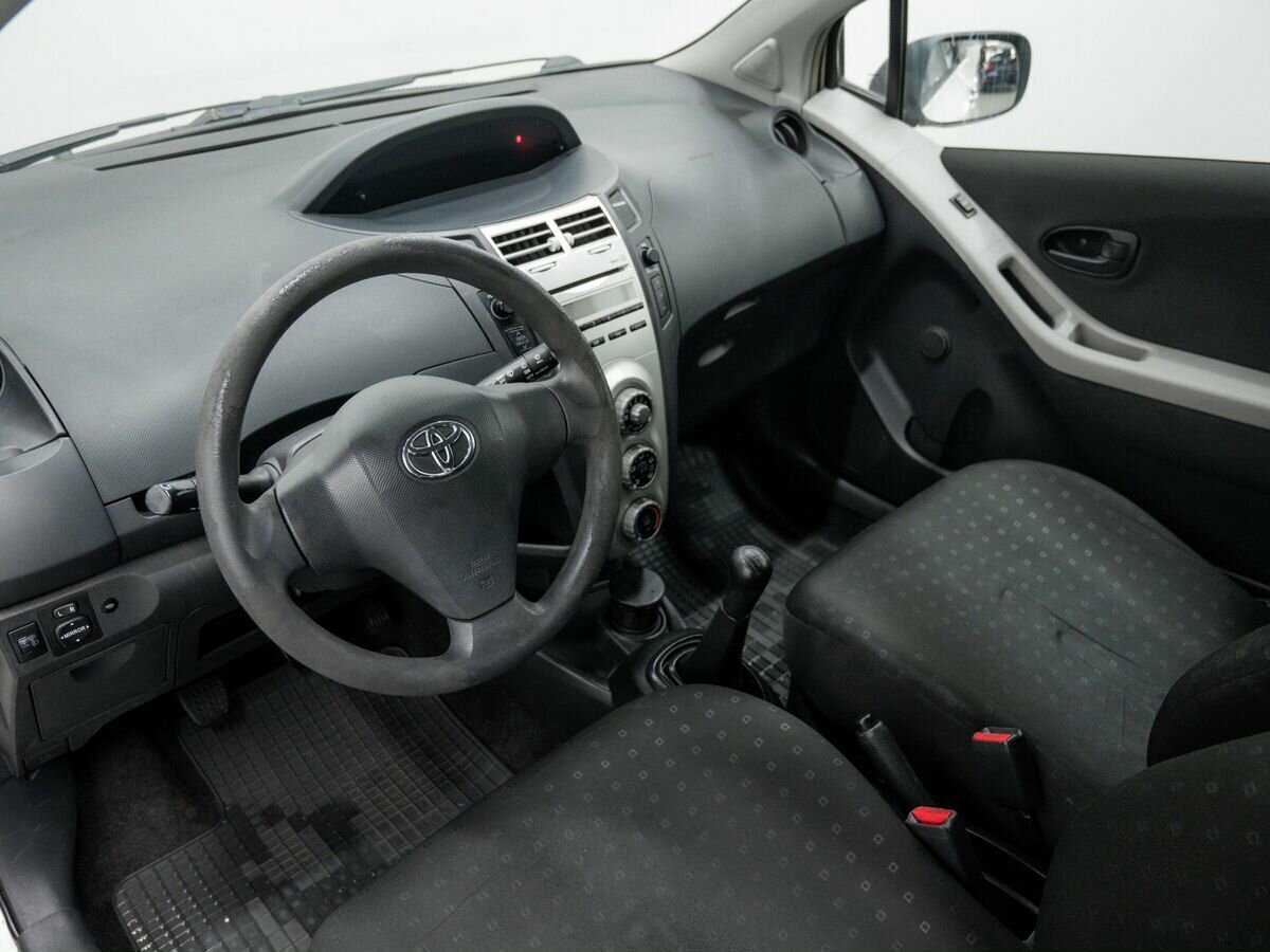 Купить Toyota Yaris, 2008, 200 000 км, фото №12
