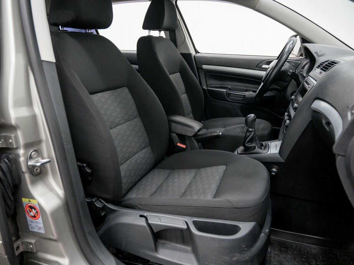 Купить Skoda Octavia, 2011, 302 770 км, фото №8