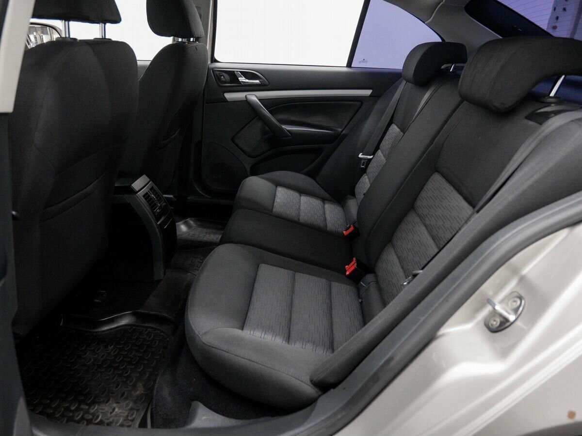 Купить Skoda Octavia, 2011, 302 770 км, фото №11