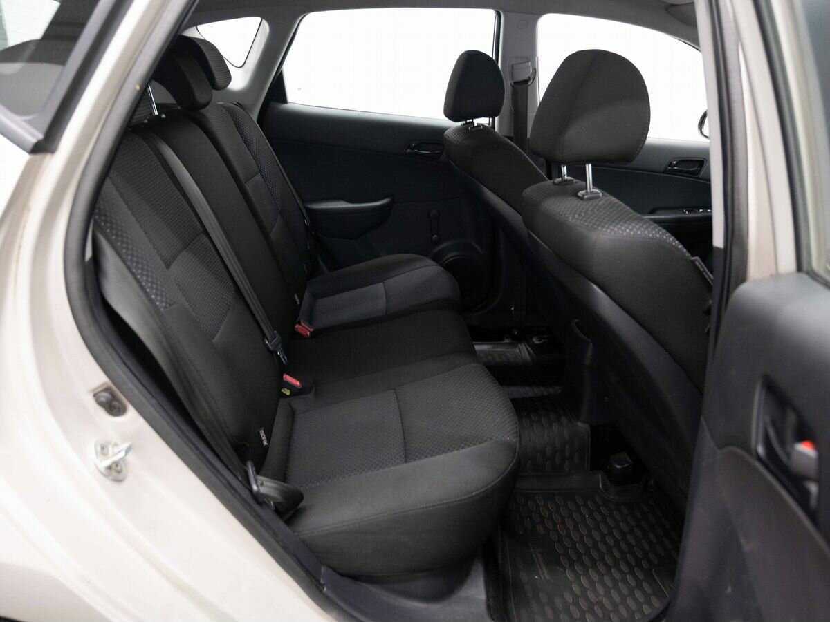 Купить Hyundai i30, 2010, 252 640 км, фото №10