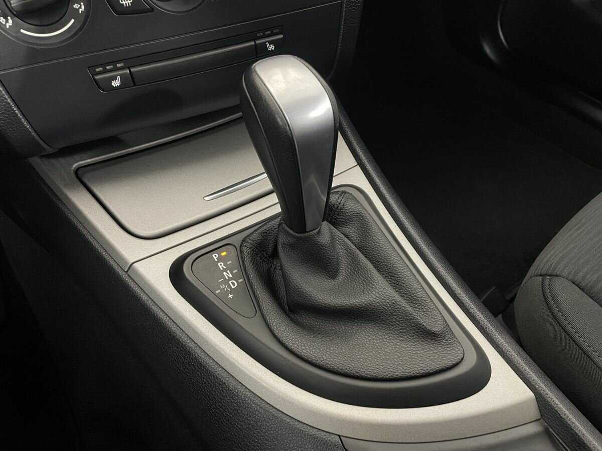 Купить BMW 1 серии 116i, 2010, 204 938 км, фото №12