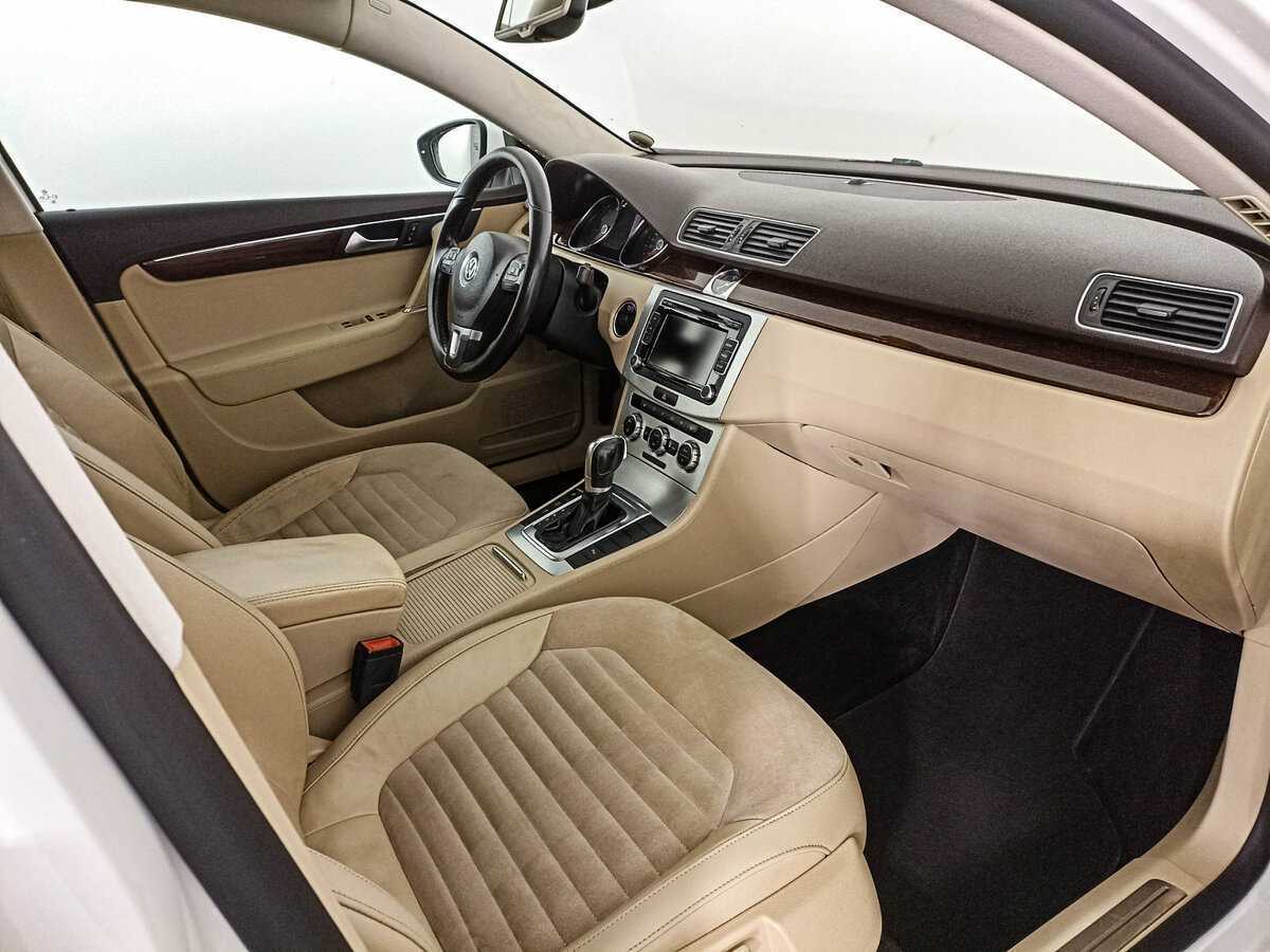 Купить Volkswagen Passat, 2011, 299 233 км, фото №9