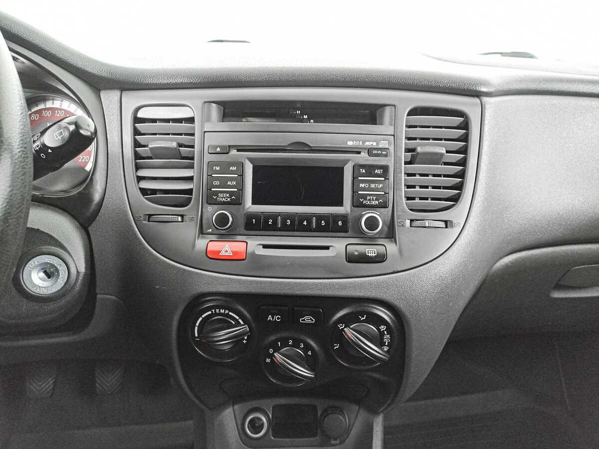 Купить Kia Rio, 2010, 196 701 км, фото №13