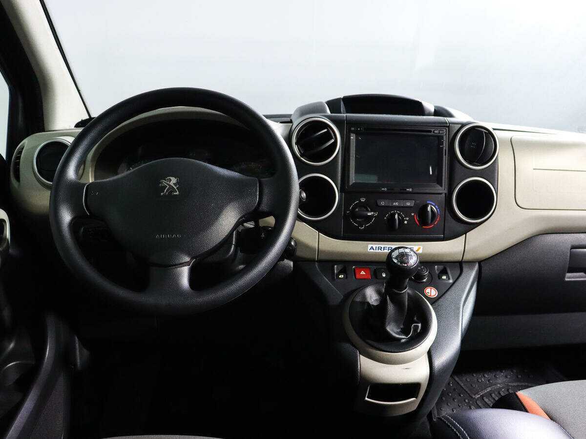 Купить Peugeot Partner, 2016, 97 000 км, фото №12