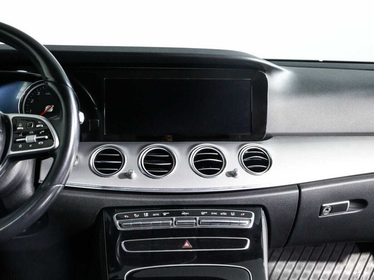 Купить Mercedes-Benz E-Класс 200, 2020, 66 618 км, фото №11