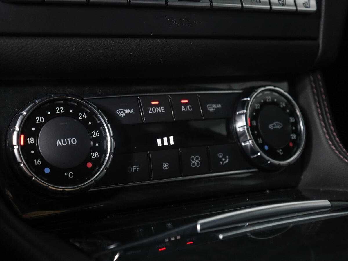 Купить Mercedes-Benz CLS 350, 2012, 108 500 км, фото №16