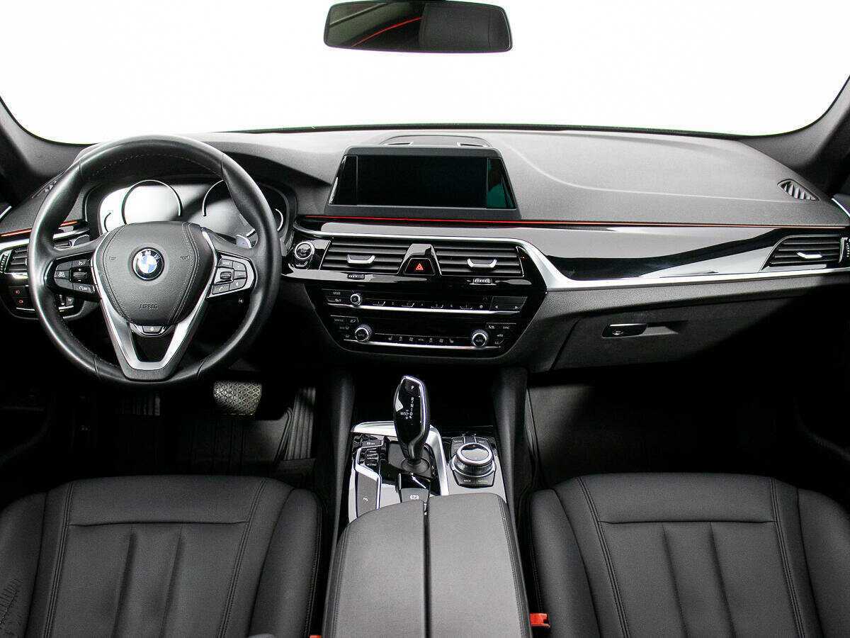 Купить BMW 5 серии 520d xDrive, 2017, 79 900 км, фото №15
