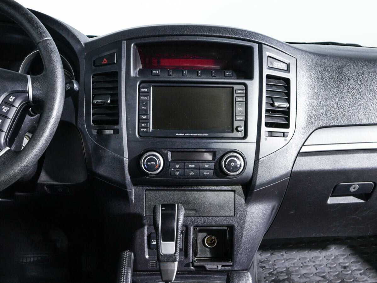 Купить Mitsubishi Pajero, 2010, 171 475 км, фото №11