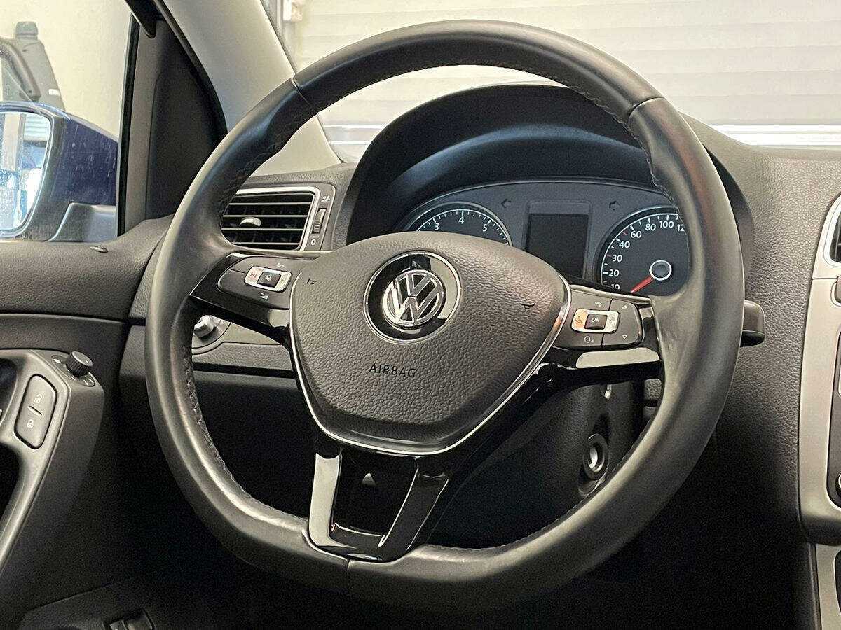 Купить Volkswagen Polo, 2018, 39 212 км, фото №10