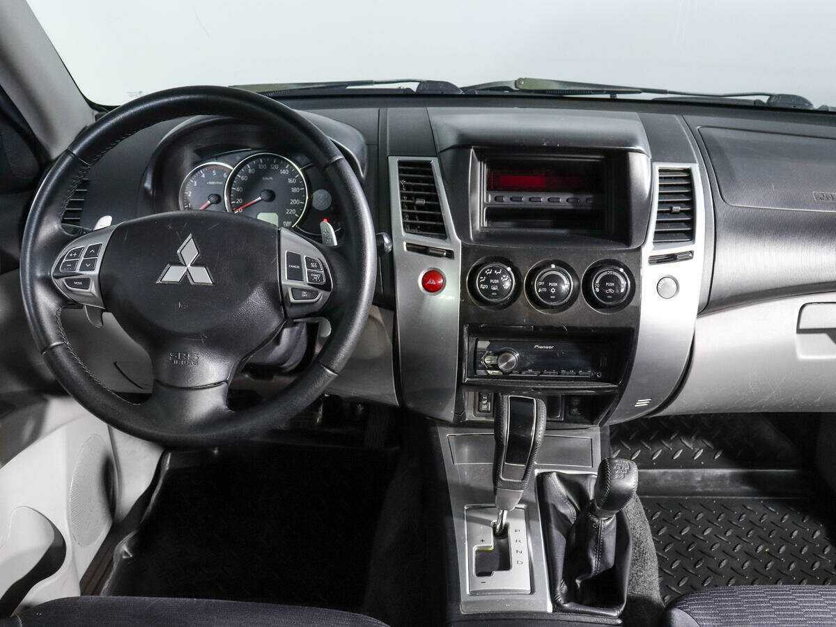 Купить Mitsubishi Pajero Sport, 2010, 303 374 км, фото №11