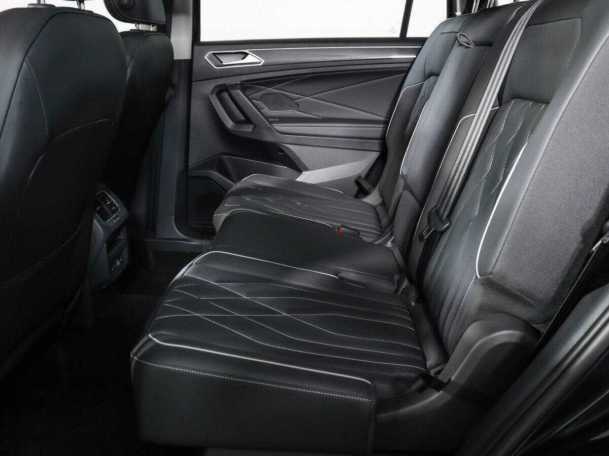 Купить Volkswagen Tiguan L, 2023, 89 км, фото №9
