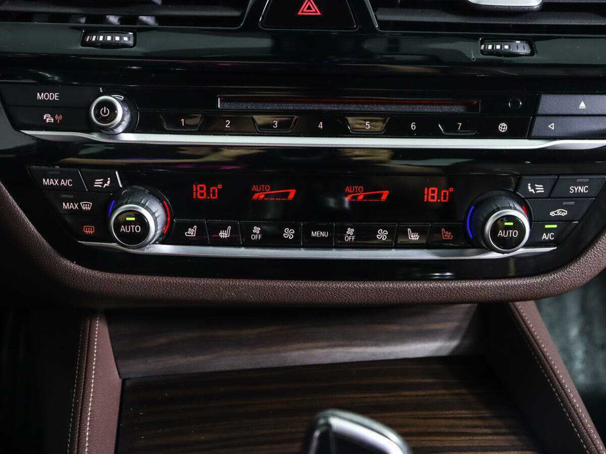 Купить BMW 5 серии 530d xDrive, 2019, 157 807 км, фото №26