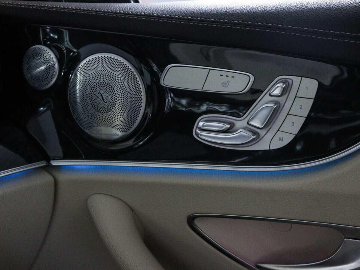 Купить Mercedes-Benz E-Класс 300, 2018, 118 255 км, фото №25