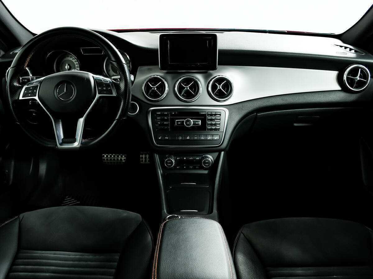 Купить Mercedes-Benz GLA 250, 2014, 67 555 км, фото №11