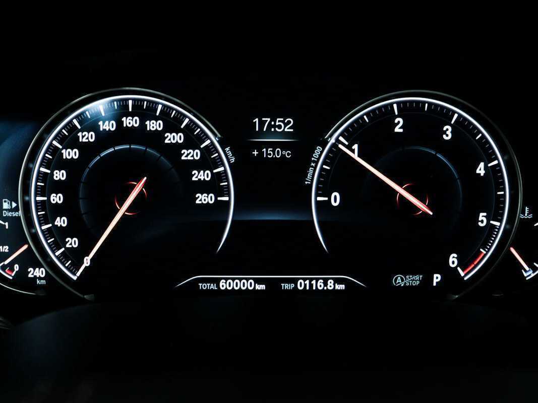 Купить BMW 5 серии 520d xDrive, 2017, 60 621 км, фото №10