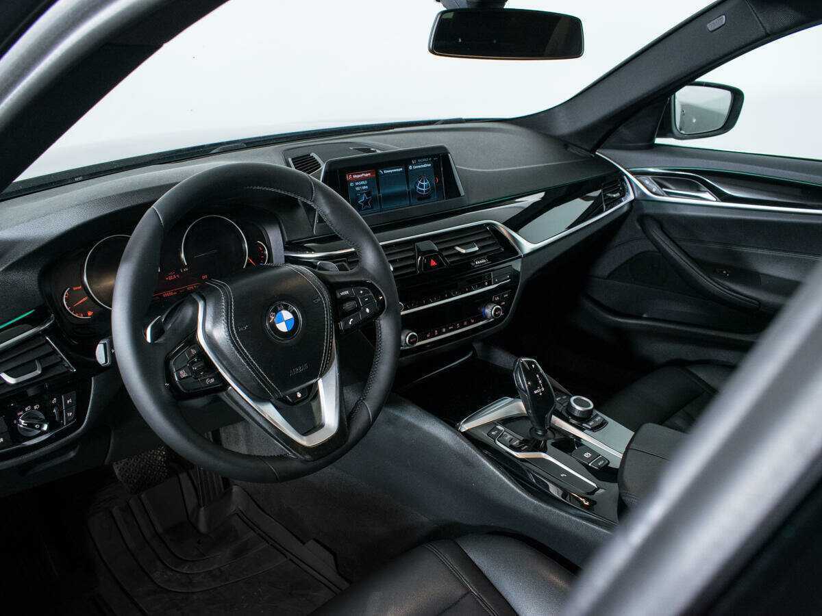 Купить BMW 5 серии 520d xDrive, 2018, 69 787 км, фото №13