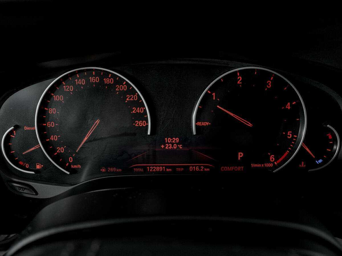 Купить BMW 5 серии 520d xDrive, 2018, 123 100 км, фото №11