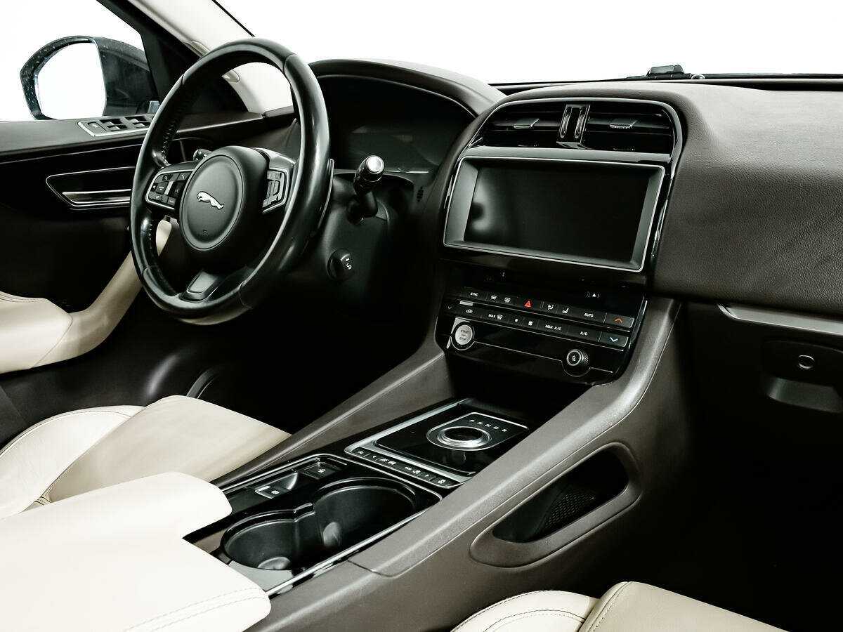 Купить Jaguar F-Pace, 2016, 110 895 км, фото №9