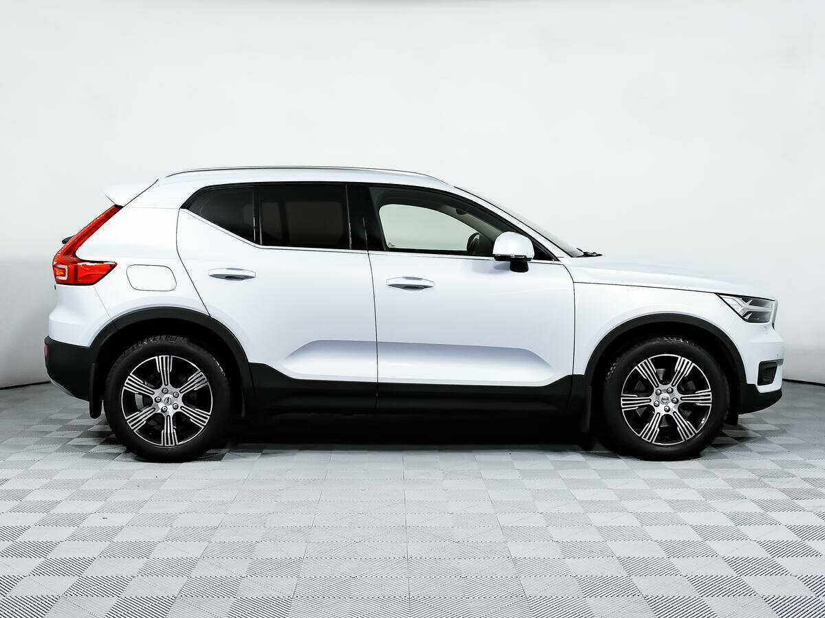 Купить Volvo XC40, 2021, 81 445 км, фото №4