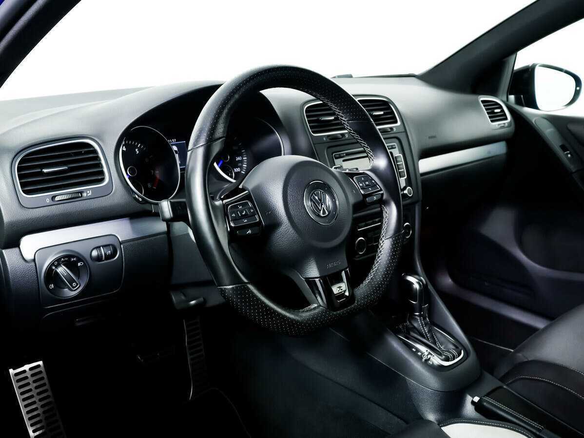 Купить Volkswagen Golf R, 2012, 83 325 км, фото №13