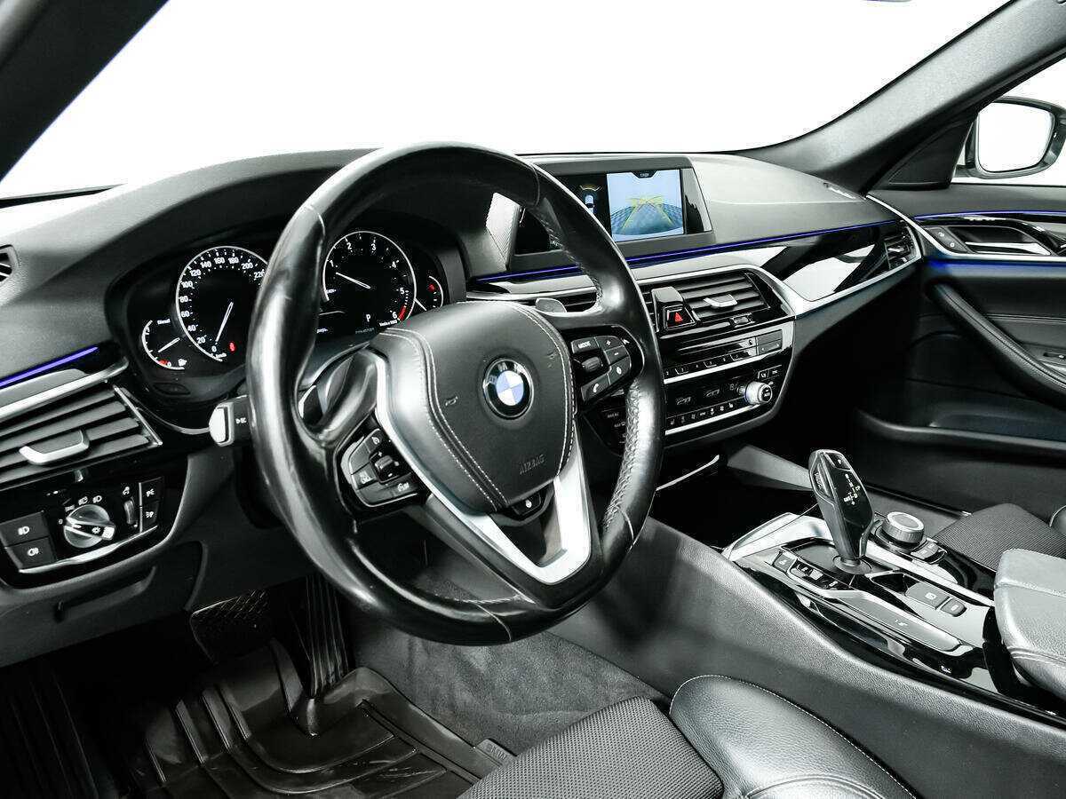 Купить BMW 5 серии 520d, 2018, 86 606 км, фото №12