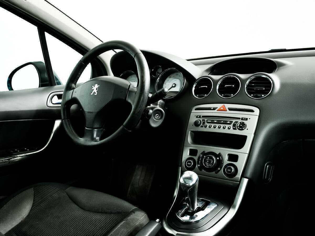 Купить Peugeot 308, 2010, 141 245 км, фото №9