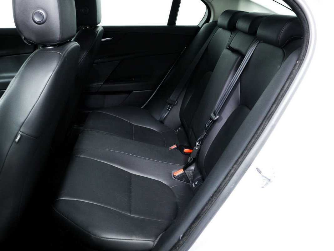 Купить Jaguar XE, 2018, 52 940 км, фото №12