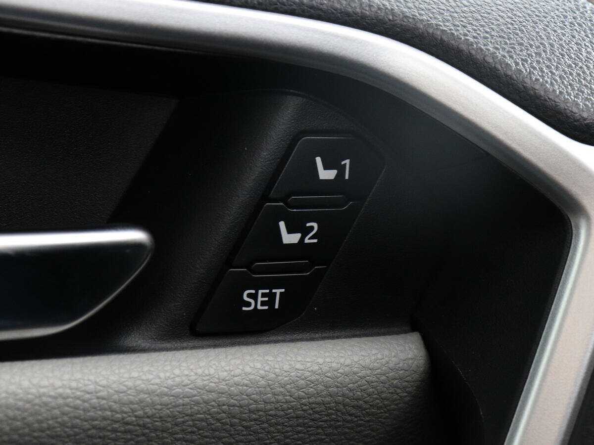 Купить Toyota RAV4, 2019, 108 064 км, фото №16