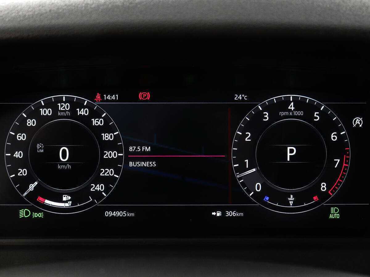 Купить Land Rover Range Rover Velar, 2019, 93 728 км, фото №11