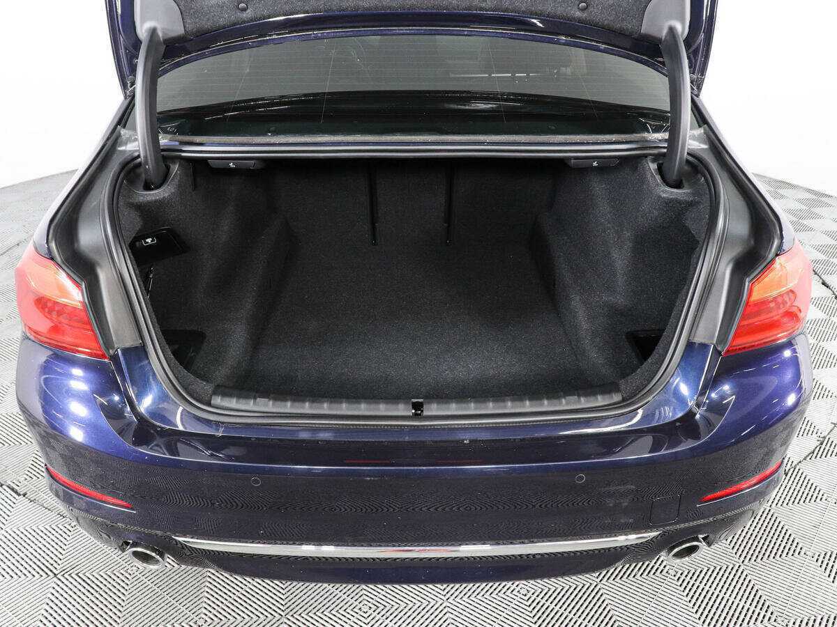 Купить BMW 5 серии 520d xDrive, 2017, 72 683 км, фото №9