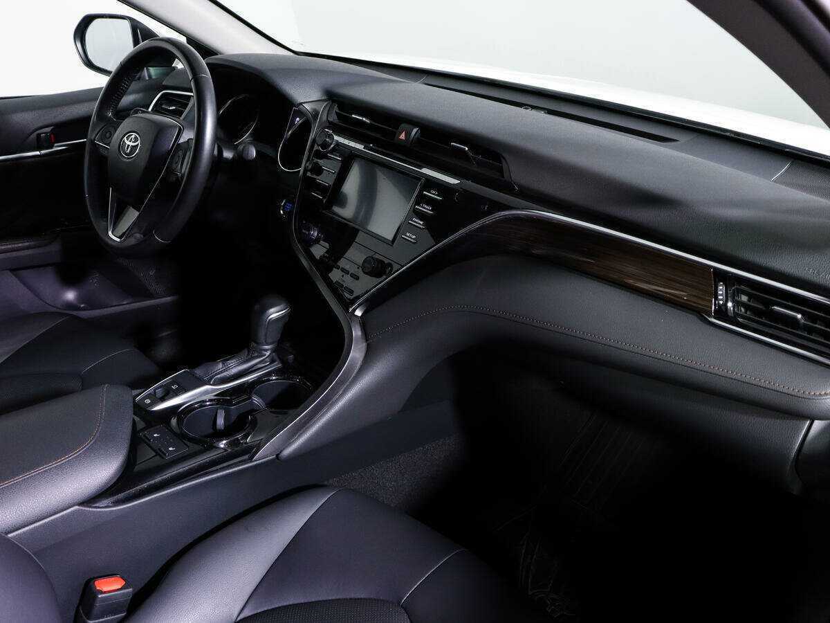 Купить Toyota Camry, 2018, 53 790 км, фото №9
