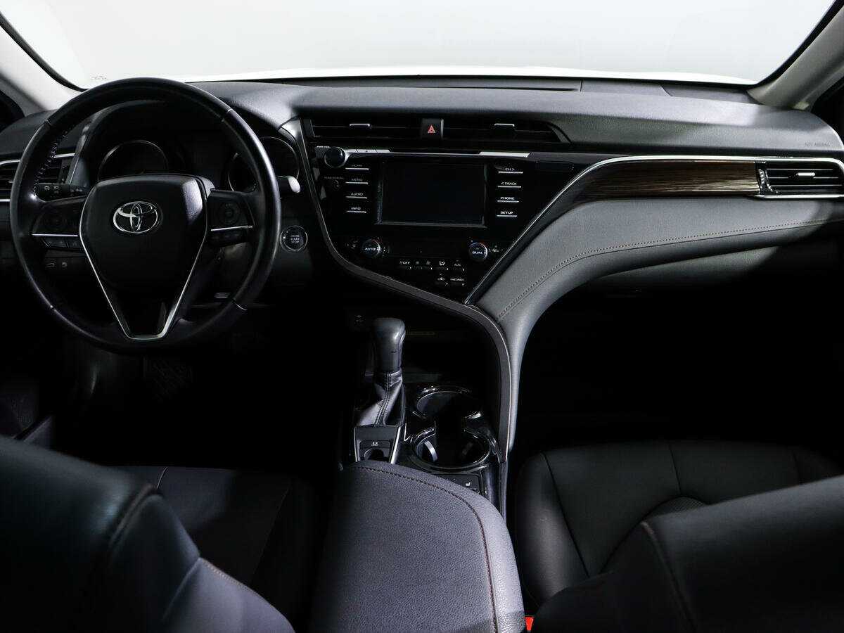 Купить Toyota Camry, 2018, 53 790 км, фото №12