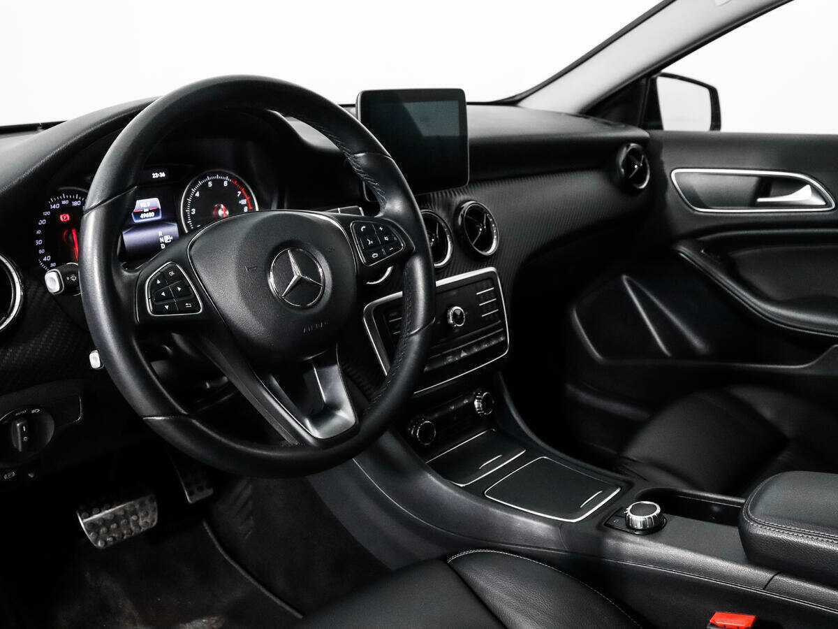 Купить Mercedes-Benz GLA 250, 2017, 49 680 км, фото №9