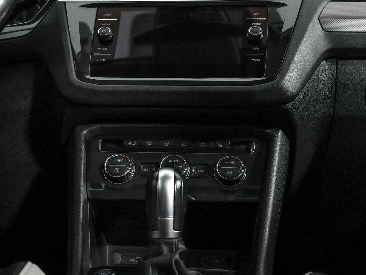 Купить Volkswagen Tiguan, 2019, 125 367 км, фото №16