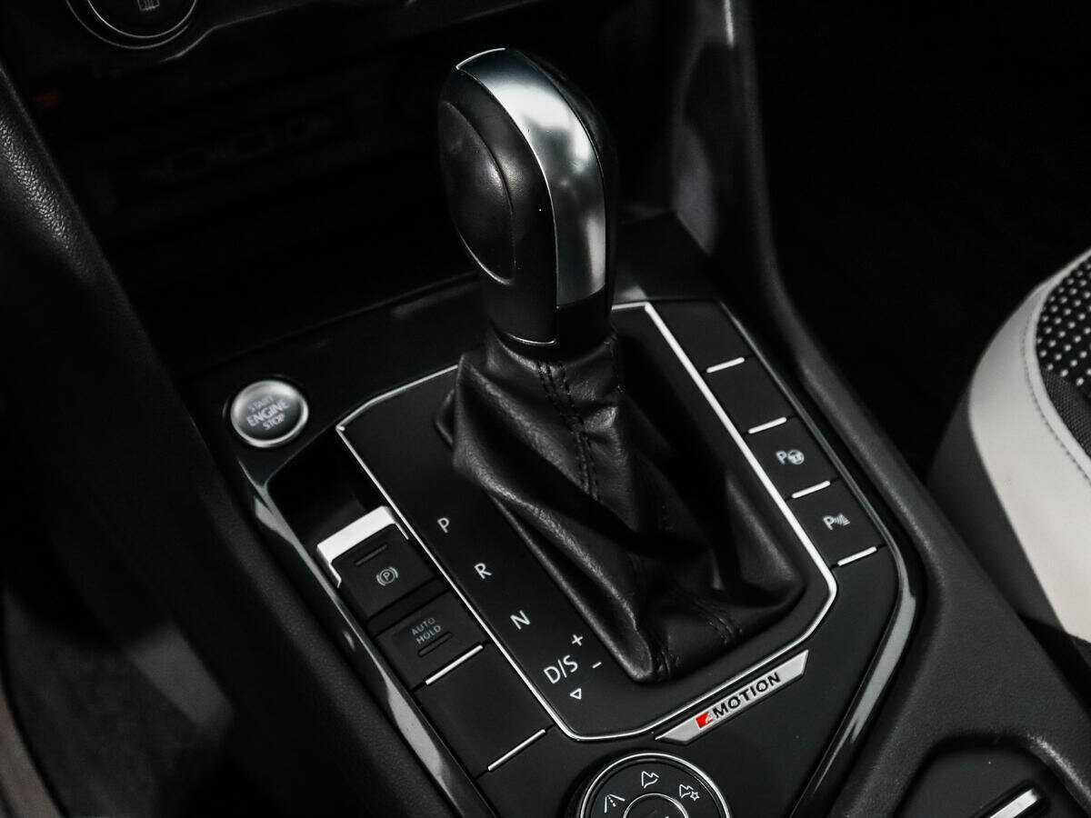 Купить Volkswagen Tiguan, 2019, 118 592 км, фото №10